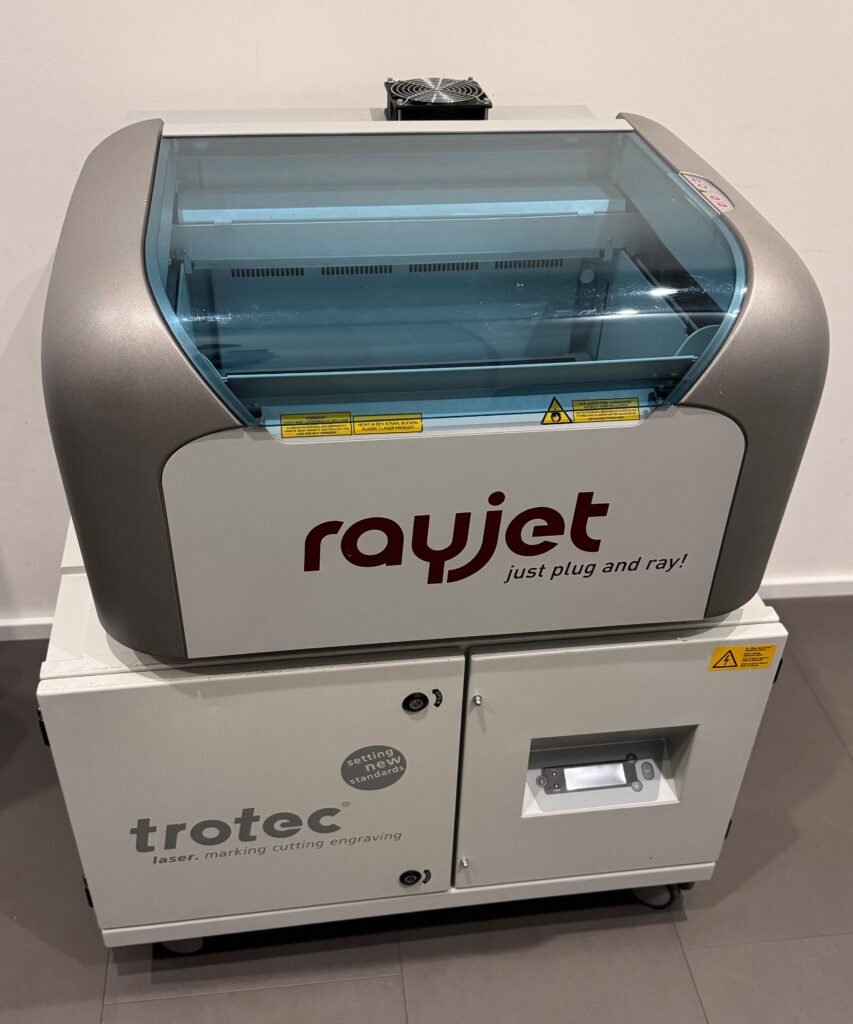 Trotec Rayjet50 Laser with exhaust